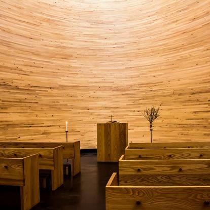 Helsinki - À L'intérieur De La Chapelle Du Silence (Kampin Kappeli En Finnois) A Découvrir en Finlande - Helsinki