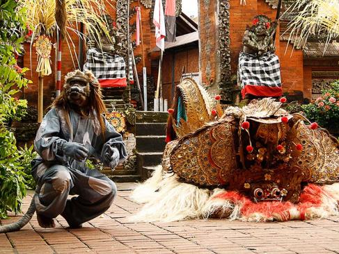 A Découvrir en Indonésie - Les Danses Balinaises