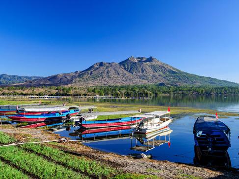 A Découvrir en Indonésie - Le Lac et Le Volcan Batur