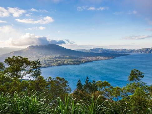 A Découvrir en Indonésie - Le Lac et Le Volcan Batur
