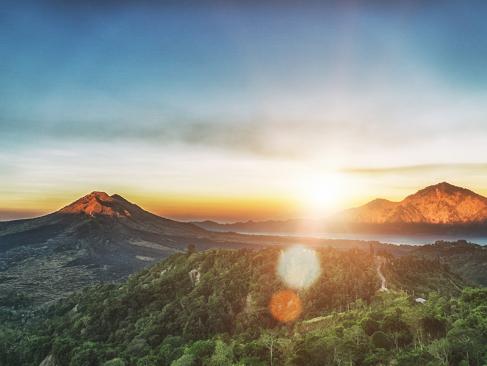 A Découvrir en Indonésie - Le Lac et Le Volcan Batur