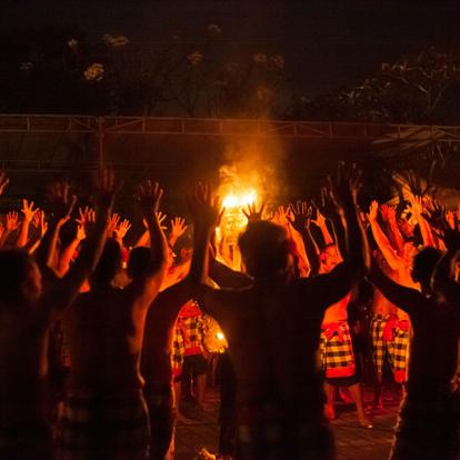 Bali - Ubud - Danse Traditionnelle Kecak A Découvrir en Indonésie - Ubud
