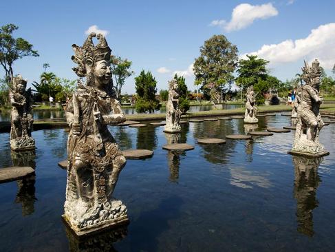 A Découvrir en Indonésie - Le Palais de Tirta Gangga