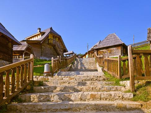 A Découvrir en Serbie - Drvengrad