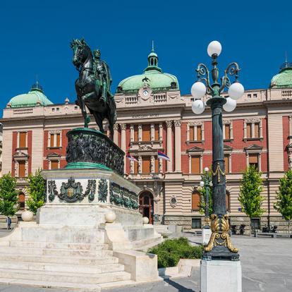Belgrade, Place de la République, Musée National, Statue du Prince Michel A Découvrir en Serbie - Belgrade