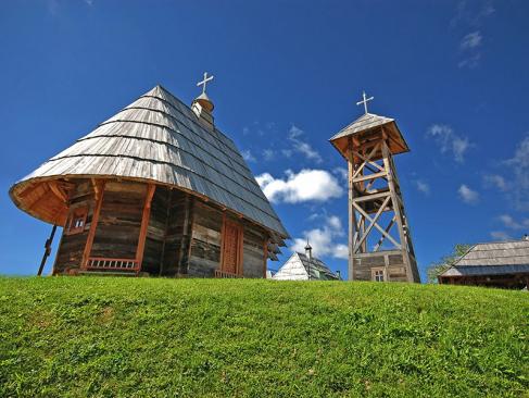 Mecavnik - Village Ethno Construit Par M. Emir Kusturica A Découvrir en Serbie - La vallée de Mokra Gora