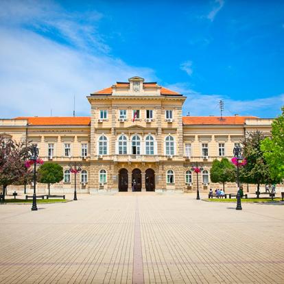 Smederevo - Assemblée Municipale A Découvrir en Serbie - Smederevo