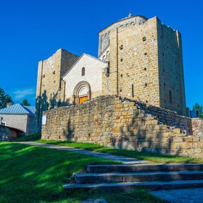 Monastère Djurdjevi Stupovi Près De Novi Pazar A Découvrir en Serbie - Novi Pazar
