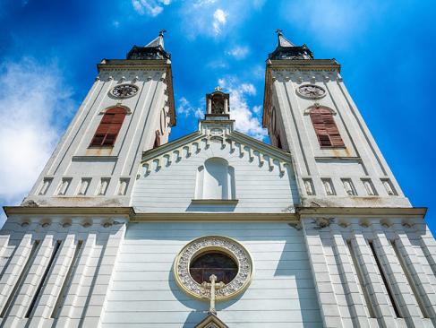 Sombor,  Église Saint-Étienne-Roi De Sombor A Découvrir en Serbie - Sombor