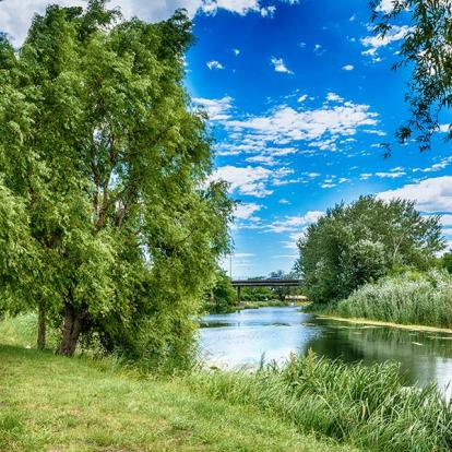 Sombor - Grand Canal De Backa A Découvrir en Serbie - Sombor