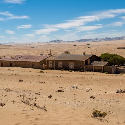 Kolmannskuppe, (Kolmanskop), Une Ville Fantôme Minière De Diamants Sur La Côte Des Squelettes A Découvrir en Namibie - La Côte des Squelettes