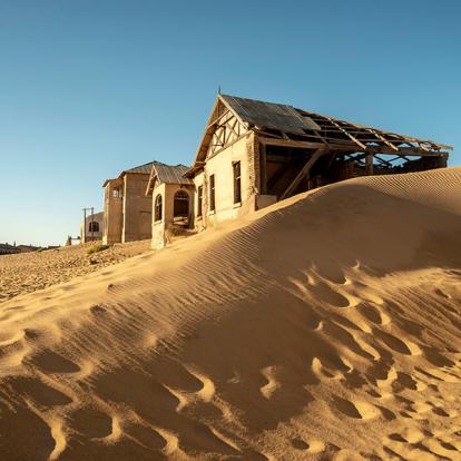 La Ville Fantôme De Kolmanskop A Découvrir en Namibie - Lüderitz