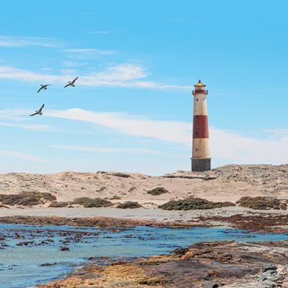 Phare Près De La Pointe Diaz - Lüderitz A Découvrir en Namibie - Lüderitz