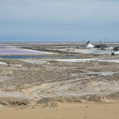 Panorama Des Marais Salants Près De Walvis Bay, Lac Rose A Découvrir en Namibie - Walvis Bay