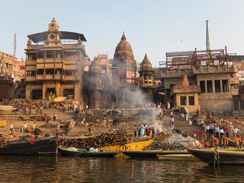 Uttar Pradesh - Varanasi - Burning Ghat A Découvrir en Inde - Varanasi  dans l'Uttar Pradesh
