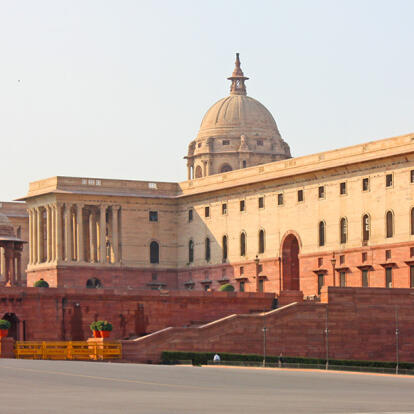 New Delhi - Bâtiments Du Gouvernement Indien, Raj Path A Découvrir en Inde - New Delhi