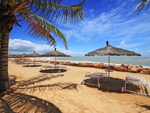 Plage De Saly A Découvrir au Sénégal - M'Bour