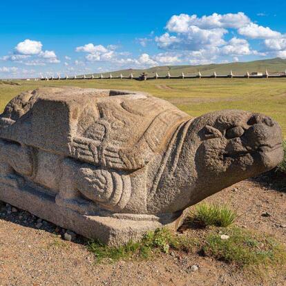 Karakorum - Stupa de prière doré au monastère d'Erdene Zuu Khiid A Découvrir en Mongolie - Karakorum