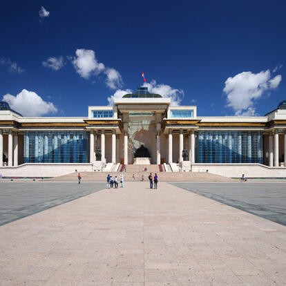 Oulan-Bator - Palais du gouvernement A Découvrir en Mongolie - Oulan Bator