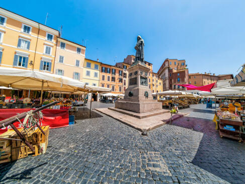 Rome - Statue De Giordano Bruno Sur Le Campo De' Fiori A Découvrir en Italie - Rome