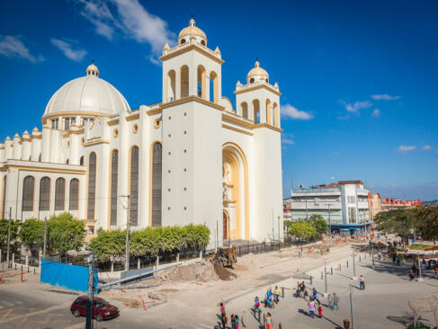 A Découvrir au Salvador - San Salvador, capitale coloniale et son volcan