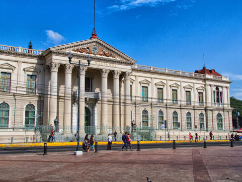 A Découvrir au Salvador - San Salvador, capitale coloniale et son volcan