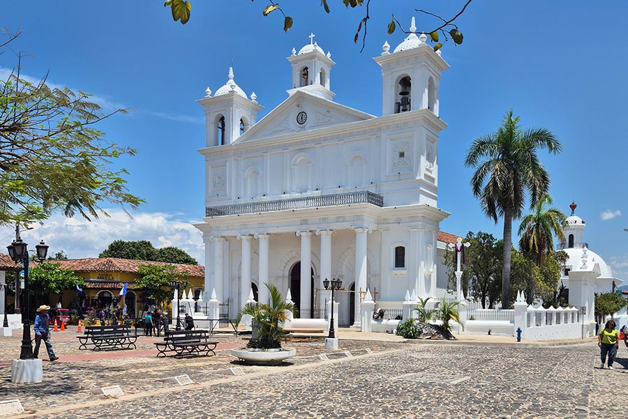 El Salvador - Scènes de vie entre villages, marchés et rencontres