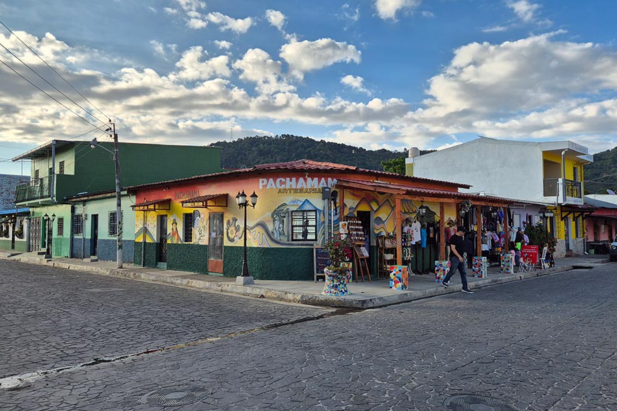 El Salvador - Scènes de vie entre villages, marchés et rencontres