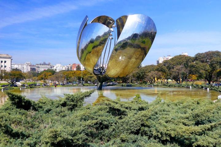 Buenos Aires - Floralis Generica sculpture Voyage Découverte en Argentine - Buenos Aires, l’Intrigante