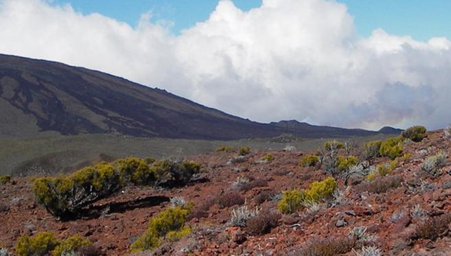 Le Piton de la Fournaise Plus de 30 éruptions depuis 1998