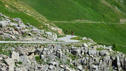Piémont secret : voyager à vélo entre collines, villages et vignobles