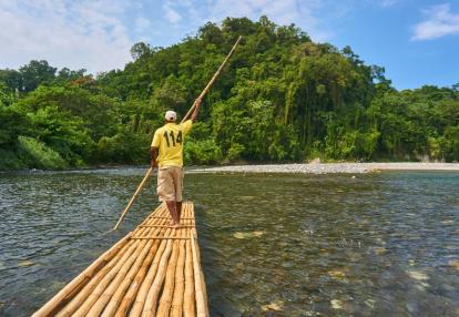 Voyage Découverte en Jamaïque - La descente du Rio Grande en Bambou Rafting