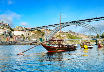 Voyage Découverte au Portugal - Du vieux centre jusqu'à la vallée du Douro, un panorama sur Porto