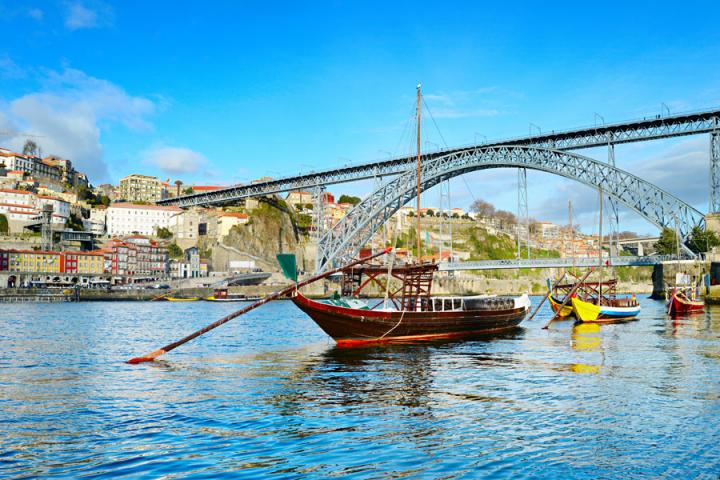 Voyage Découverte au Portugal - Du vieux centre jusqu'à la vallée du Douro, un panorama sur Porto