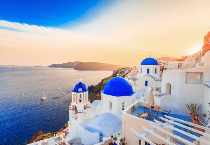 Voyage Découverte dans les Cyclades - Cap sur Oia, la Perle de Santorin