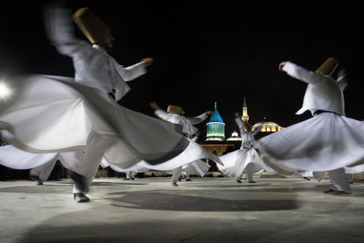 Konya - Derviches Tourneurs Voyage Découverte en Turquie - L’ordre Mevlevi des Derviches Tourneurs