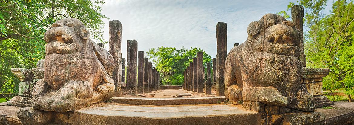 The Council Chamber, Polonnaruwa Guide de Voyage - Sri Lanka