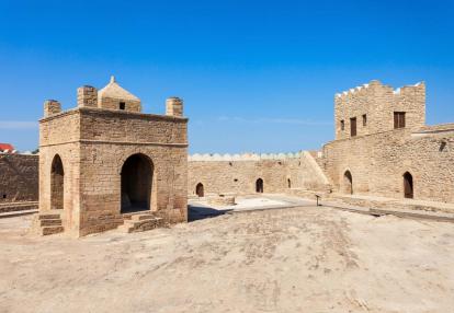 Bakou - Ateshgah Fire Temple Voyage en Azerbaïdjan : Découverte Originale de  l’Azerbaidjan