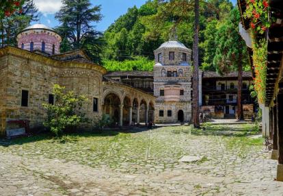 Monastère de Troyan Voyage en Bulgarie - Héritage Culturel et Patrimoine UNESCO