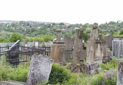 Balti - Cimetière Juif Voyage en Moldavie - Sur les Traces de l’Héritage Juif