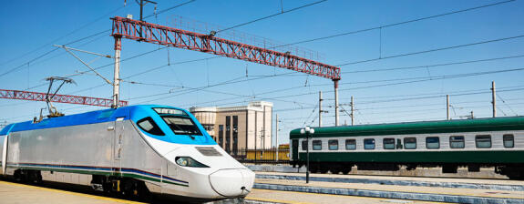 Voyage en Ouzbékistan - En train, entre déserts et cités bleues