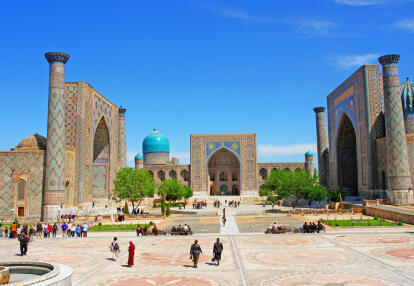 Samarcande - The Registan Voyage en Ouzbékistan - Sur les Traces des Caravanes