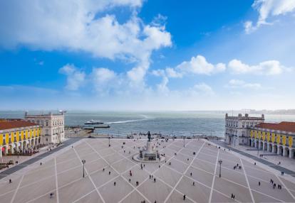Lisbonne - Place du Commerce Voyage au Portugal - L'authentique Lisbonne et ses environs