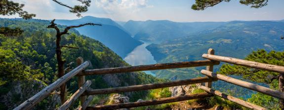 Serbie - Montagnes et Parc au Pays d'Emir Kusturica