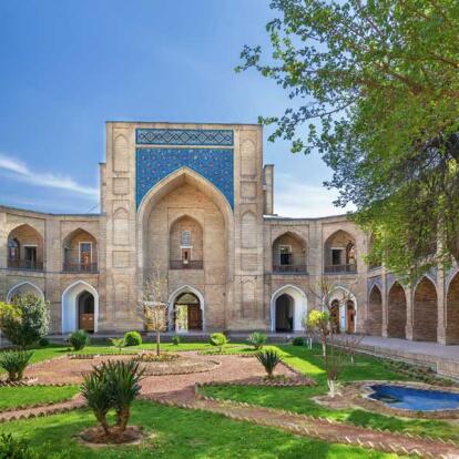 Voyage en Ouzbékistan - En train, entre déserts et cités bleues