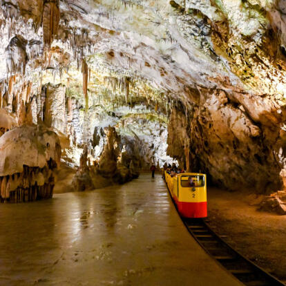 Grotte de Postojna Circuit en Croatie & Slovénie - Féérie Hivernale
