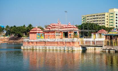 Odisha - Puri, Narendra Tank Temple A Découvrir en Inde : La fête des chars à Puri