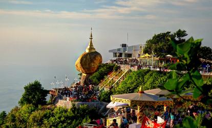 Le Mont Kyaiktiyo et son Rocher d'Or A Découvrir au Myanmar - Le Mont Kyaiktiyo et son Rocher d'Or