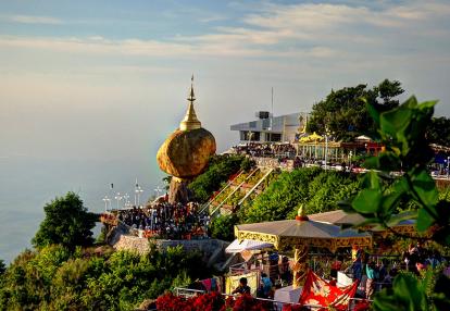 Le Mont Kyaiktiyo et son Rocher d'Or A Découvrir au Myanmar - Le Mont Kyaiktiyo et son Rocher d'Or