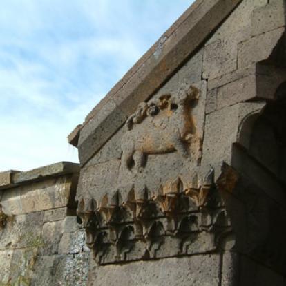 Détail du cravanséra​il de SELIM ©Rose et Gérard R.- Tous Droits réservés